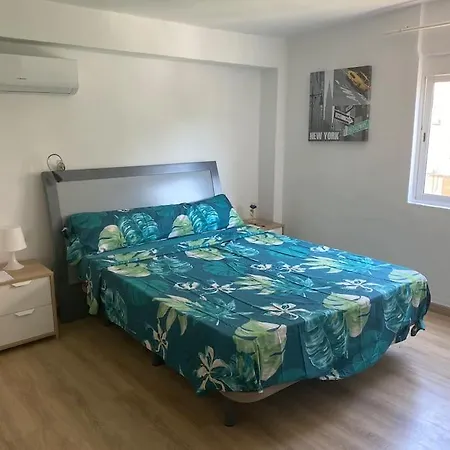 Beautiful Centric Townhouse * 데니아