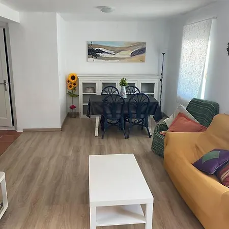 Beautiful Centric Townhouse * 데니아